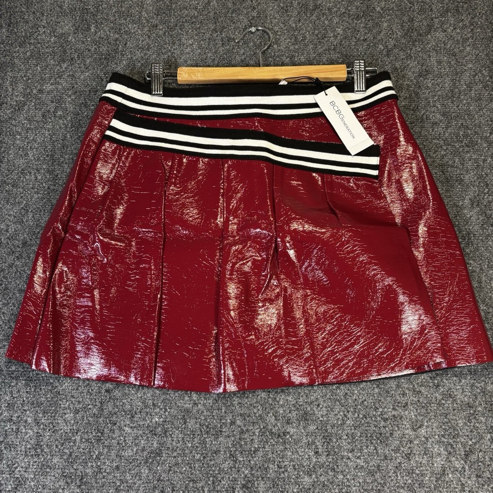 BCBGeneration Mini Skirt Womens 10 Maroon Faux Leather Pleated New NWT Preppy
